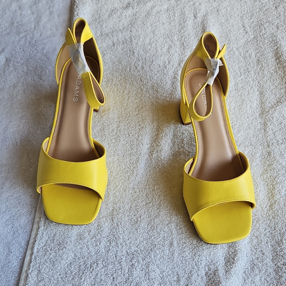 J. Adams Yellow PU Strappy Block Heel Ankle Strap Square Toe Buckle Size 9.5